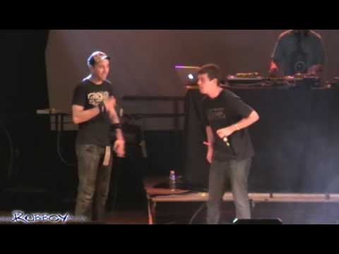 Ricchetti VS Lion [Semifinal Bilbao Hipnotik Batalla de los Gallos 24.7.10]