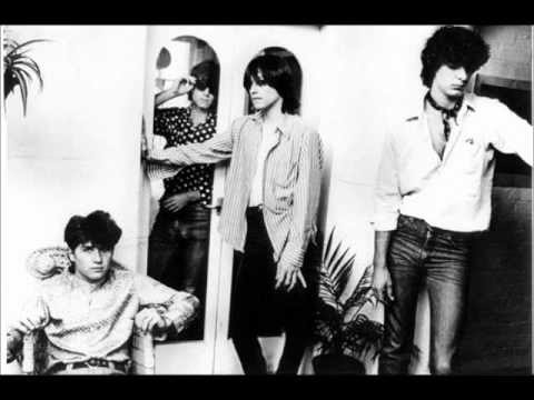 The Church - Sisters (B-side "Too Fast For You.")