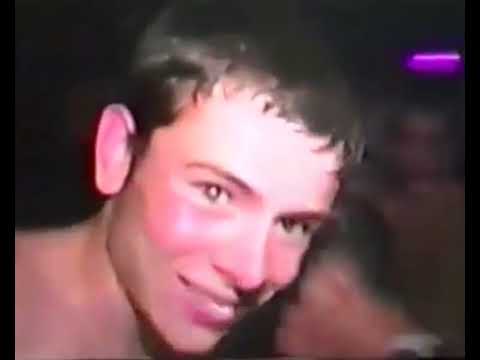 Club House Feat. Carl* – Light My Fire