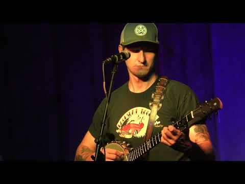 Gadan w/Enda Scahill of We Banjo 3-Pressed For Time live in Hartland, WI 8-8-24