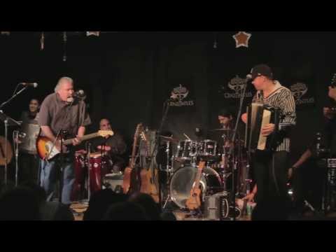 Los Cenzontles, David Hidalgo & Andre Thierry - Early in the Morning