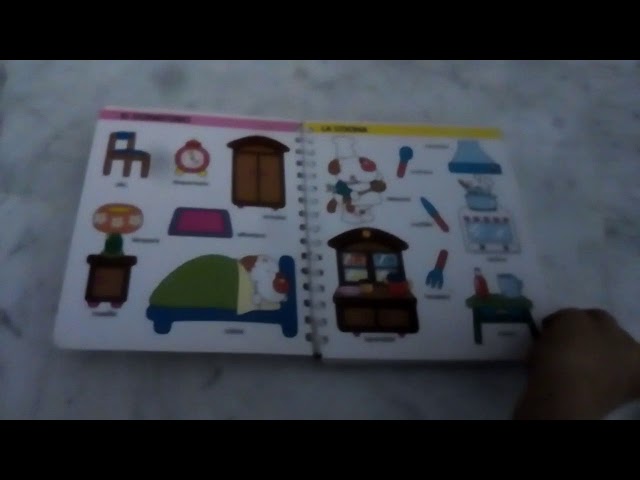 Vídeo relacionado con Mi primer libro de las palabras (Colección Eric Carle) (Pequeñas manitas)