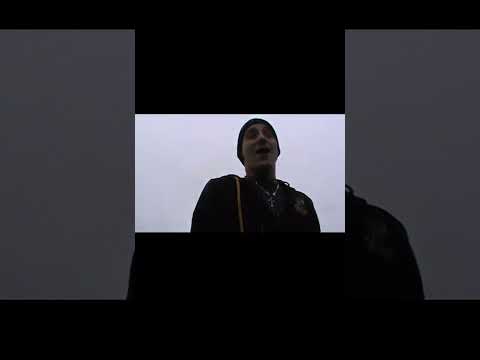 Fedsmoker möter ett fan sen tampas han med en helvetes hund!