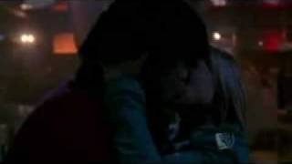 clark and chloe kiss 5X22