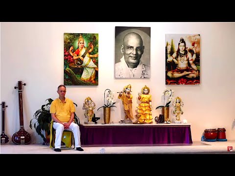 Rückenyoga mit Wolfgang Yogastunde Mittelstufe Yoga Vidya Grundreihe 16:15 Uhr 20.07.2020