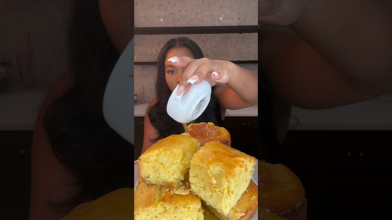 Honey butter cornbread 🫶🏼