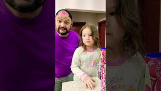 NÃO ACEITOU OS DOCES PEQUENOS POIS JA TINHA TODOS GIGANTE #shorts