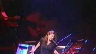 Tori Amos - Seattle - 05-03-98 = 02 - iieee