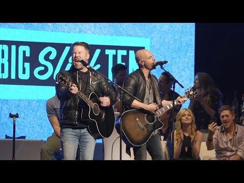 David Cook & Chris Daughtry Live at Big Slick 2019 - "Fix You" (cover)