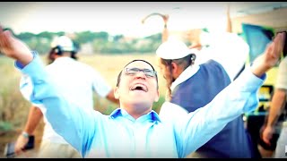 בריו חקשור - אין לנו על מי להישען (הקליפ הרשמי) - התמונה מוצגת ישירות מתוך אתר האינטרנט יוטיוב. זכויות היוצרים בתמונה שייכות ליוצרה. קישור קרדיט למקור התוכן נמצא בתוך דף הסרטון