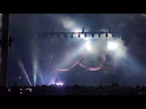 @FiveFingerDeathPunch: I.O.U (Live)