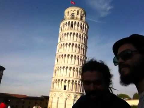 Sebatierra & Alezion en La Torre de Pisa Italia 2012