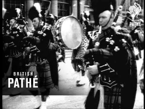 Selected Originals - Police Pipers At Palace (1952)
