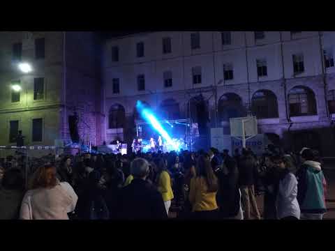 download lagu mp3 mp4 Syra Garcia, download lagu Syra Garcia gratis, unduh video klip Syra Garcia