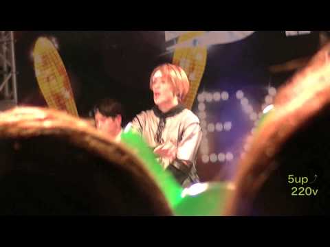 140903 B.A.P nico nico event excuse me＋youngjae&jongup throw kiss