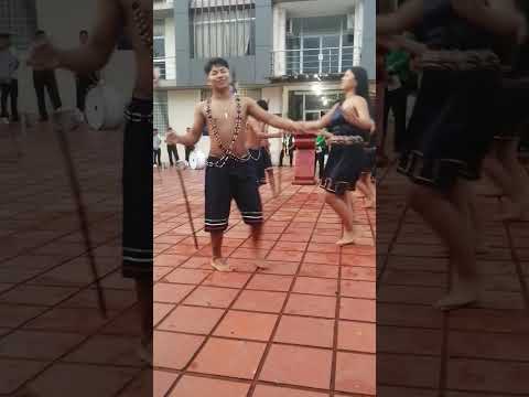 LAGO AGRIO SUCUMBIOS,Mi sobrino y sus compañeros del Danza representando en festividades.