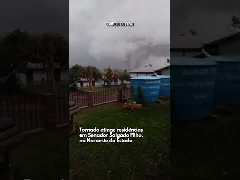 Tornado destelha residências em Senador Salgado Filho, diz Defesa Civil Municipal