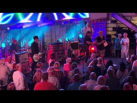 Frau Teschke auf Kreuzfahrt