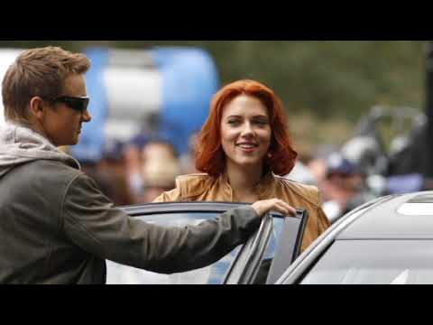 download lagu mp3 mp4 Scarlett Johansson I Jeremy Renner, download lagu Scarlett Johansson I Jeremy Renner gratis, unduh video klip Scarlett Johansson I Jeremy Renner