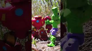 Download lagu Hulk vs Hulkbuster superhero action figure scene Marvel Comics Avengers Hulk fight scene #shorts mp3