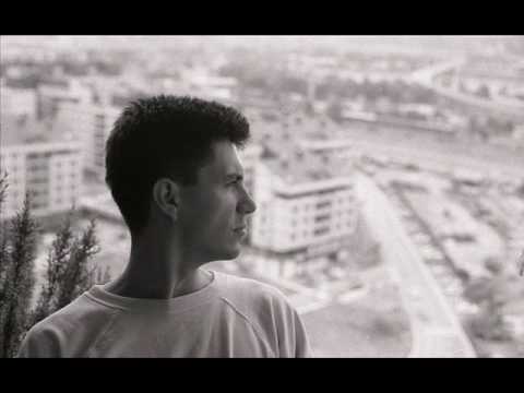 Milan Mladenovic - Praia do ventu eternu