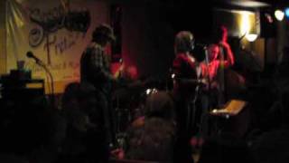 Robin Rogers - Nobody&#39;s Gonna Hurt You