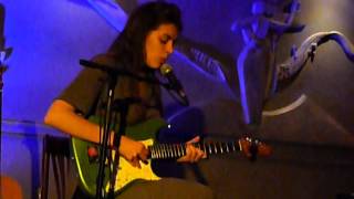 JULIE BYRNE.  Holiday. Berlin café.