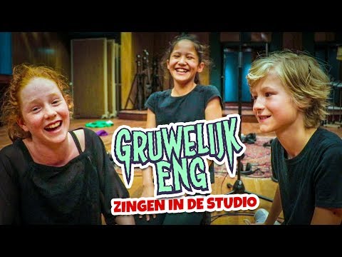 NIEUW LIEDJE: GRUWELIJK ENG! (Vlog 66) - Kinderen voor Kinderen