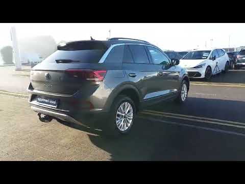 Volkswagen T-Roc 2.0TDI 116BHP LIFE WITH REARVIEW - Image 2
