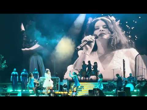 Lana Del Rey - hope is a dangerous thing (Finale) - Live at Lollapalooza 2023