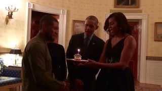 Barack &amp; Michelle Obama Sing Happy Birthday to Usher!