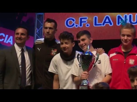 Ángel María Villar presidió la Gala del Fútbol Provincial con más de 3.000 personas en La Nucía