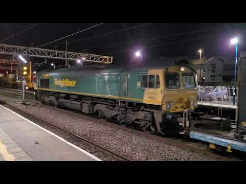 4S49 - FL66s - 66567 heading over to the downslow beyond the station once the signal cleared them