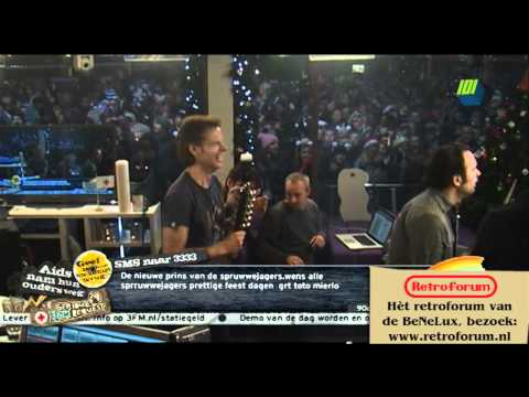 SR2010: Eindhoven springt op het anthem van 2010: Martin Solveig - Hello - 3FM Serious Request 2010