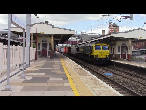 Freightliner 66955 @ Harrow & Weladstone