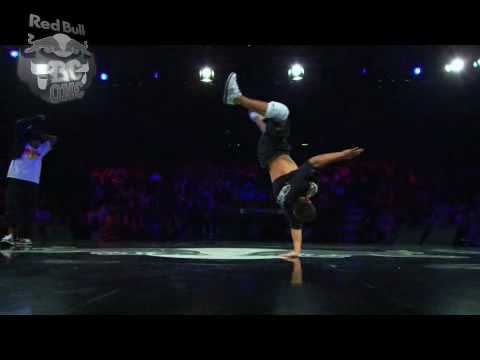 Red Bull BC One 2008 Paris 10 Lil Ceng VS Peleziho.avi