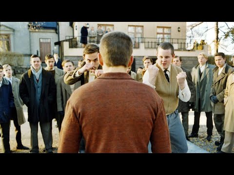 Questi bulli non sanno che il nuovo studente è un ex criminale