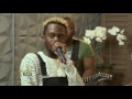 Kwesta Featuring TLT Perform Mayibabo