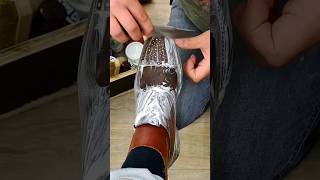 Download lagu ULTIMATE Shoe Shine with OLD Shoe l Shining ASMR sounds #asmrsounds #relax #shoeshine #restoration mp3