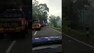 Download lagu Klakson Pengawalan Truk polisi mp3 Download lagu Klakson Pengawalan Truk polisi mp3