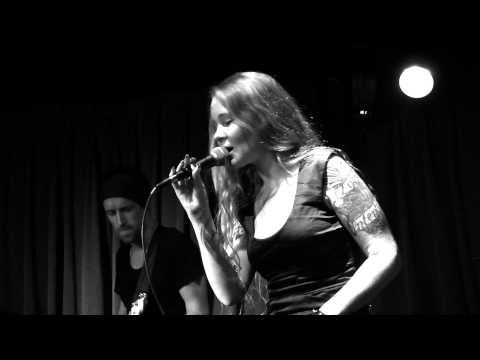 Layla Zoe - The Lily @ Half Moon Putney, London 24/7/2014