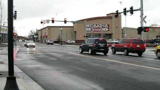 preview picture of video 'WES Crosses Broadway St. in Beaverton'