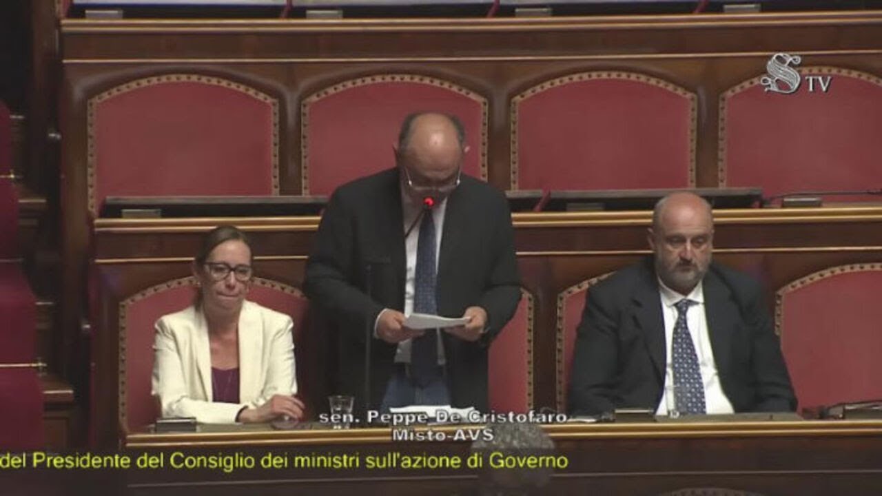 De Cristofaro (M5s): Italiani vi hanno detto chiaramente che Governi passano, ma Costituzione resta