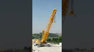 Assembling a Crawler Crane
