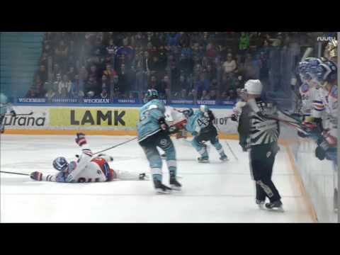 2017-02-16 Pelicans-Tappara : Repo kaatuu
