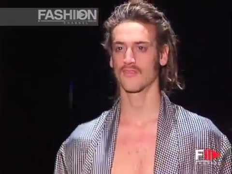 "Gucci" Autumn Winter 2003 2004 Milan 3 of 3 Menswear by FashionChannel