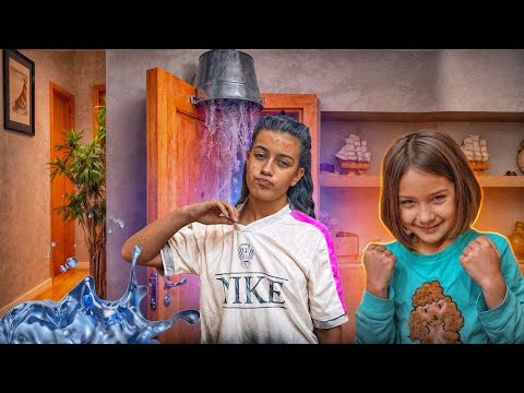 დანიელამ გაპრანკა ემილია! ბანანის ქერქები და წყალი!