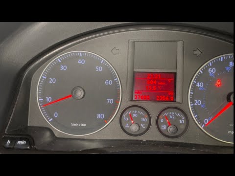 VW Golf Clock Setting how to set the clock in a Volkswagen Golf