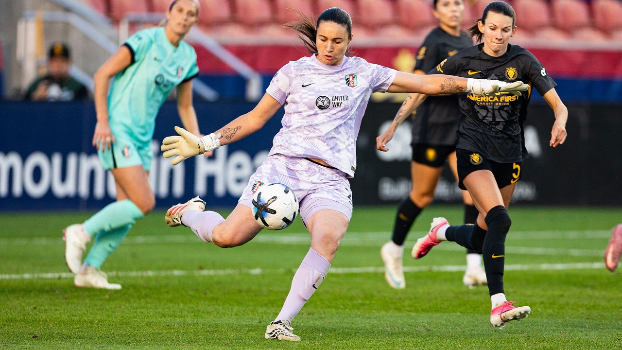 Thumbnail for Lorena Diving Save vs Utah Royals FC | Hy-Vee Save of the Match