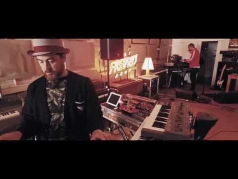 Fat Freddy's Drop Fish In The Sea Jam Session BAYS